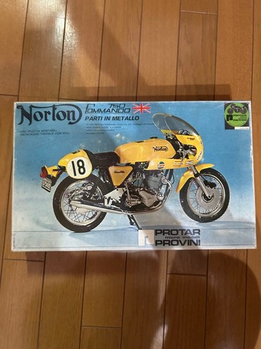 Protar norton commando 750 - 750, 1/9